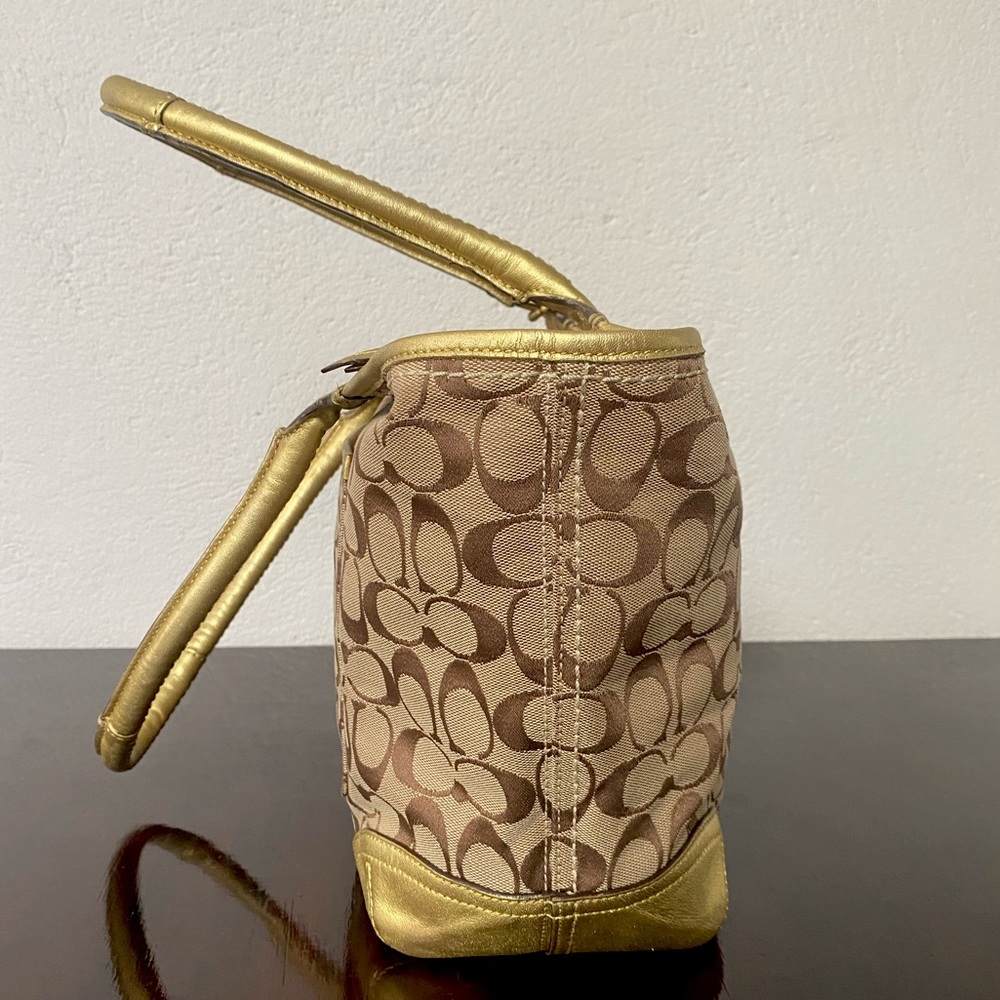 Coach shoulder bag - Picture 3 of 9